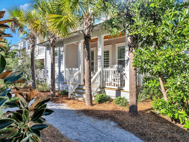 view of front of home featuring a porch