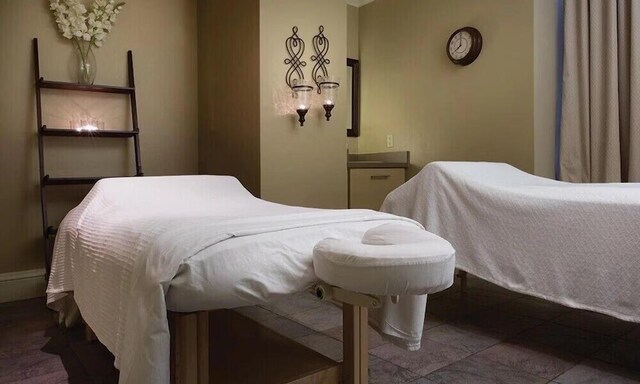 10 Harbor Blvd Unit W528, Destin, FL 32541 - view of bedroom