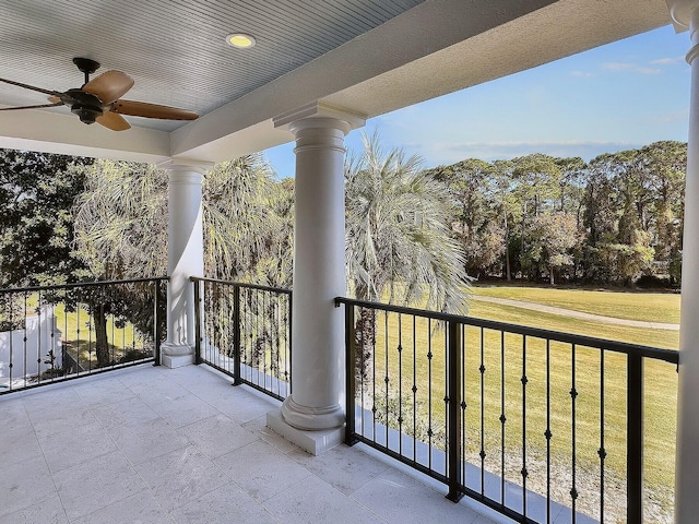 balcony with ceiling fan