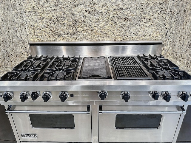 room details with range with two ovens