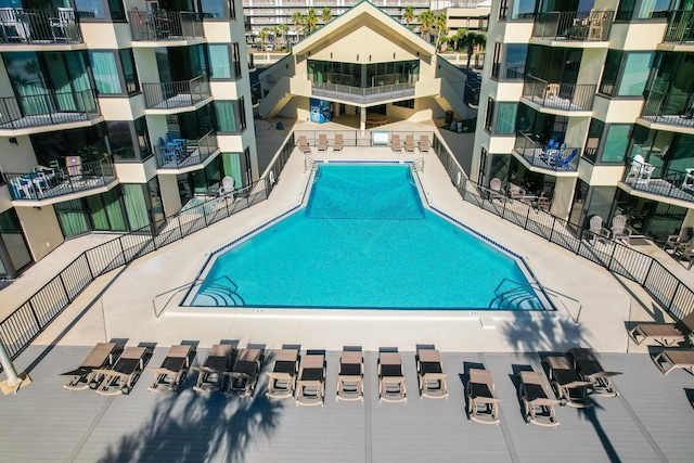 9850 S Thomas Dr Unit 1004W, Panama City Beach, FL 32408 - view of community pool