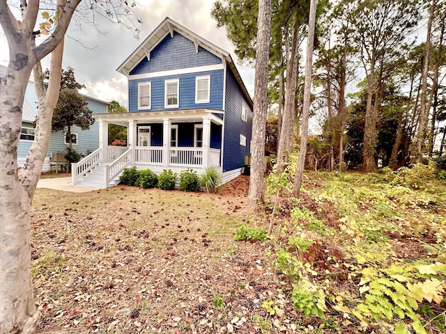 view of front of property with covered porch