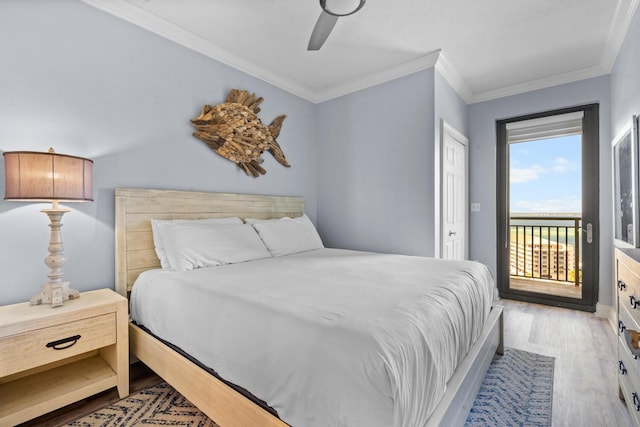 bedroom with ceiling fan, crown molding, light hardwood / wood-style floors, access to outside, and a closet