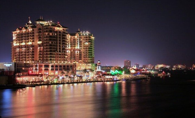 view of city featuring a water view