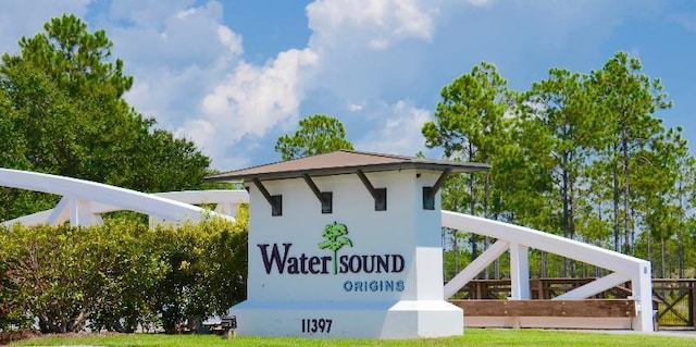 view of community / neighborhood sign