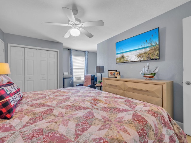 bedroom featuring a closet and ceiling fan