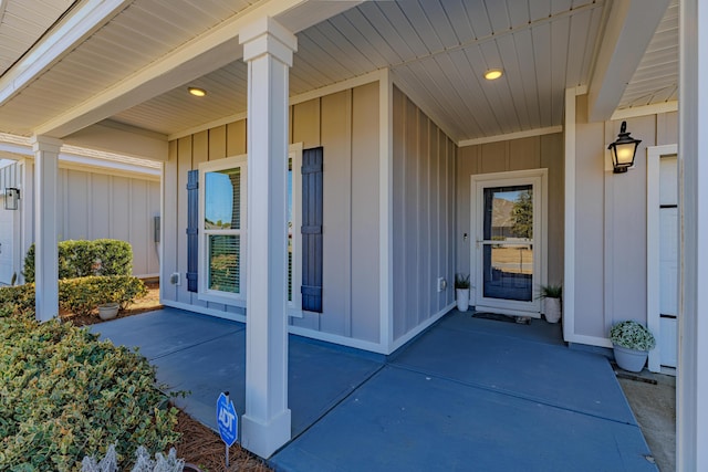 view of property entrance