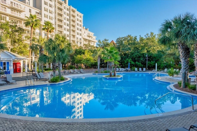 view of swimming pool