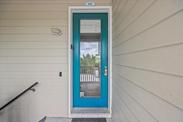 view of property entrance