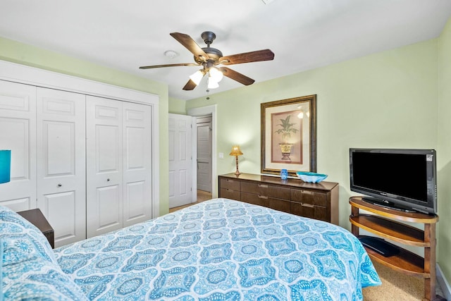 bedroom featuring ceiling fan