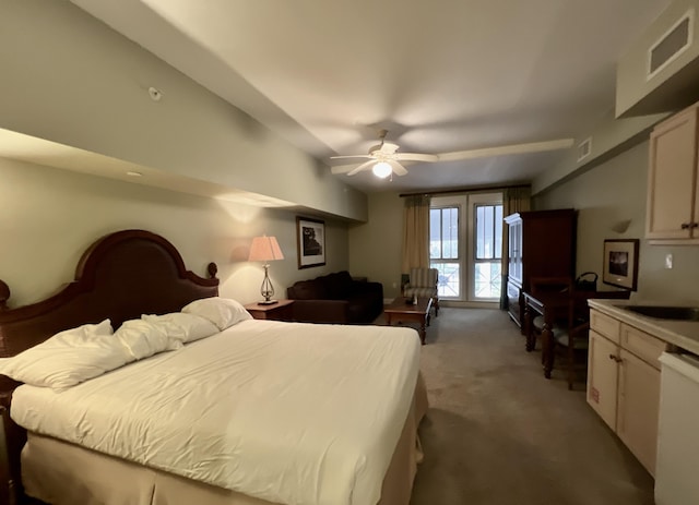 bedroom featuring carpet floors and ceiling fan