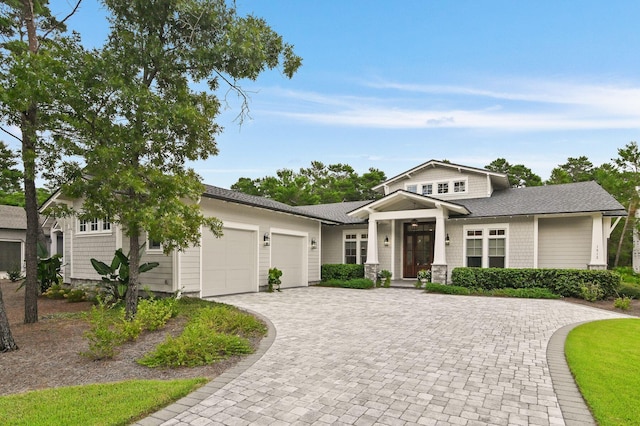 view of front facade with a garage