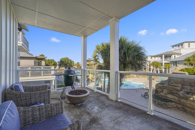 balcony with a grill