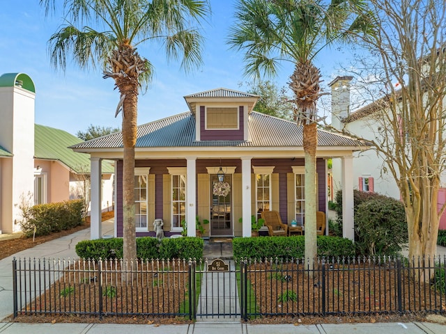 view of front facade with covered porch