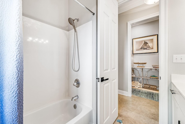 bathroom with shower / tub combo