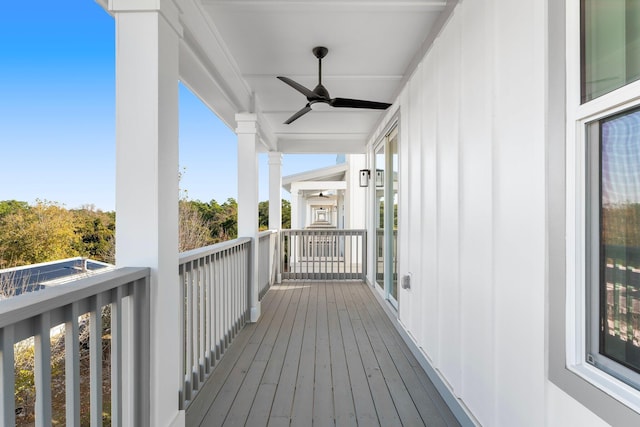 balcony featuring ceiling fan