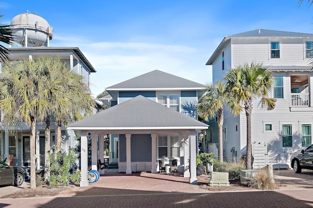 view of front of property with covered porch