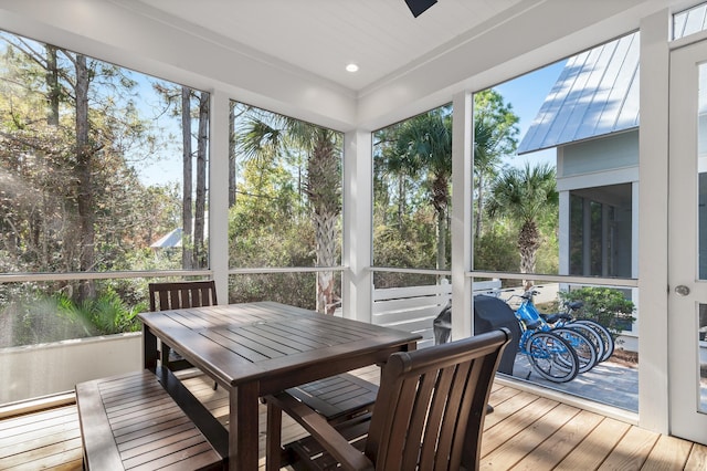 sunroom / solarium with a healthy amount of sunlight