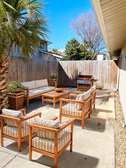 view of patio / terrace featuring outdoor lounge area and area for grilling