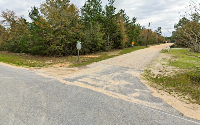 18 Shorey Dr, Defuniak Springs, FL 32433