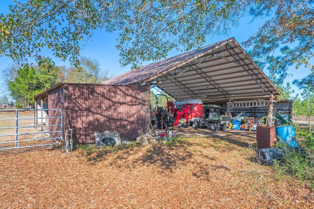 view of outbuilding