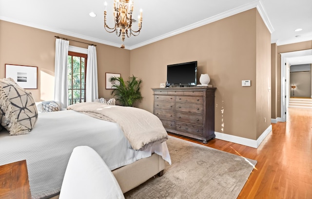 bedroom with baseboards, wood finished floors, crown molding, a chandelier, and recessed lighting