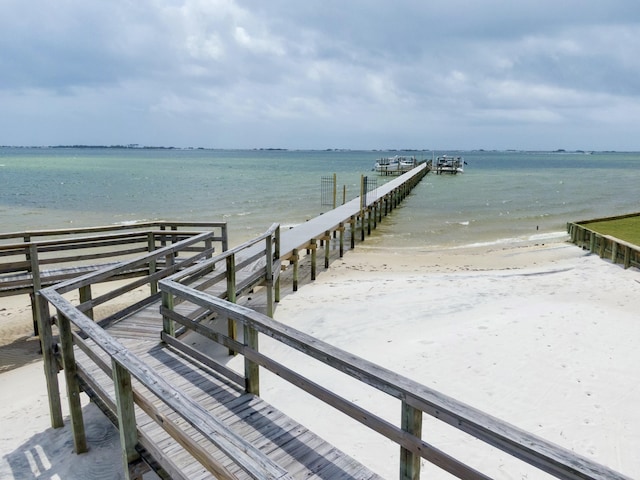 9375 Palmetto Ridge Ct, Navarre, FL 32566