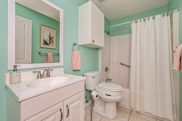 full bathroom featuring shower / bathtub combination with curtain, tile patterned floors, a textured ceiling, toilet, and vanity