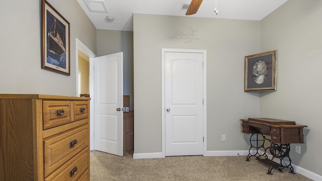 carpeted bedroom featuring ceiling fan