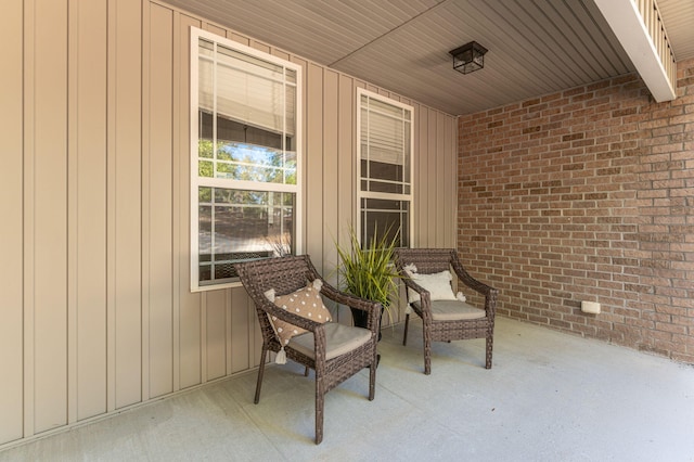 view of patio / terrace with covered porch