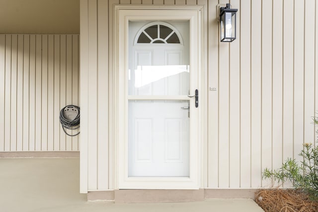 view of property entrance