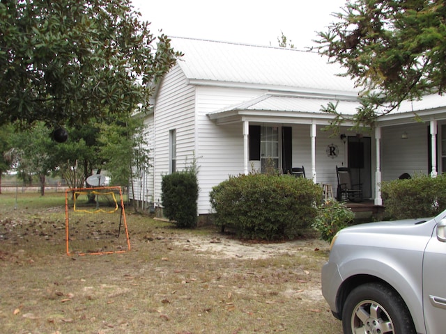 64 W Live Oak Ave, Defuniak Springs, FL 32435 - photo 17