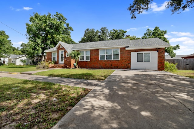 ranch-style home with a front yard