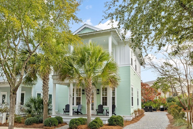 view of front of home with covered porch