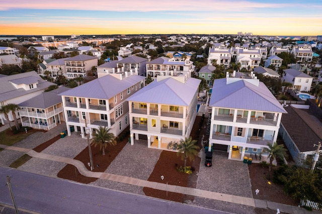 view of aerial view at dusk