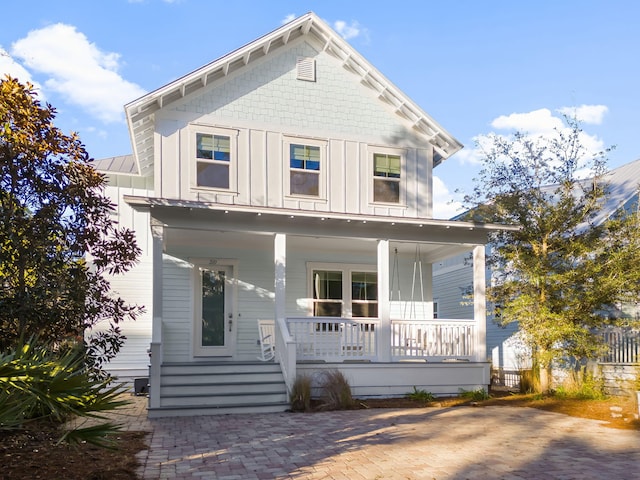 view of front of house with covered porch