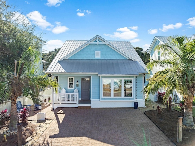 view of front facade featuring covered porch