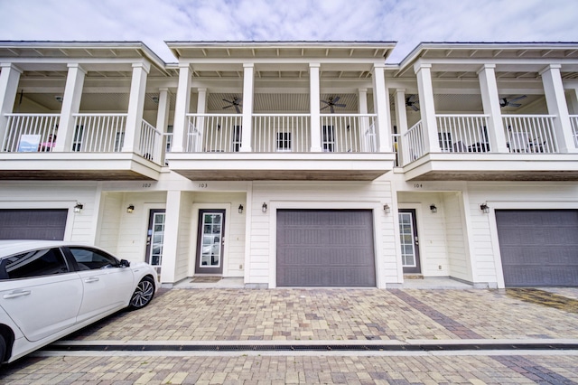 view of front facade with a garage