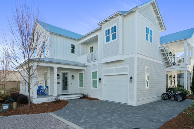 view of front of house with a garage