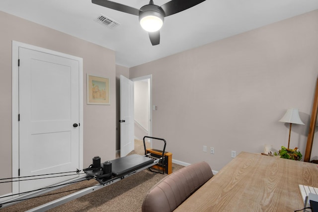 bedroom with ceiling fan