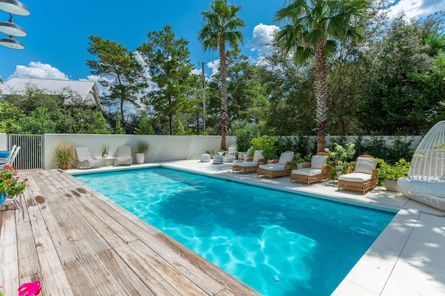 view of swimming pool