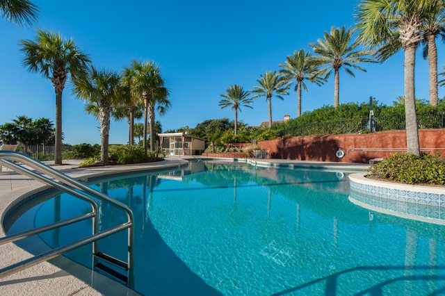 view of swimming pool