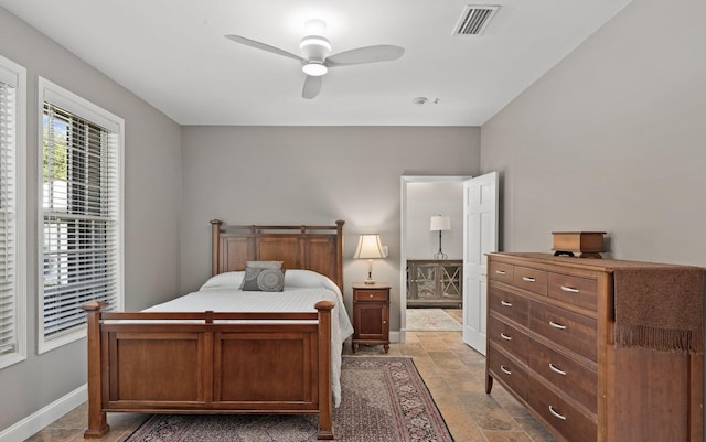 bedroom with ceiling fan