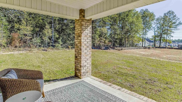 view of yard with a patio area