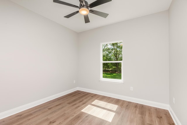 5848 Phillip Rd, Crestview, FL 32539 - spare room featuring baseboards, light wood-type flooring, and ceiling fan