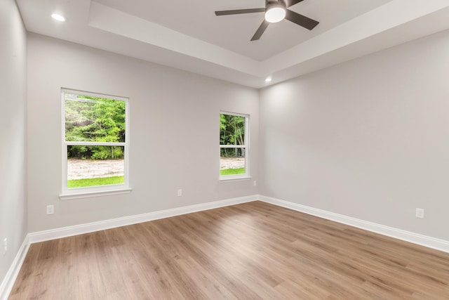 5848 Phillip Rd, Crestview, FL 32539 - spare room featuring healthy amount of natural light, light wood-type flooring, ceiling fan, baseboards, and recessed lighting