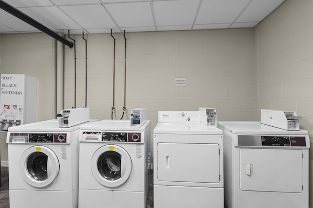 washroom with washer and clothes dryer