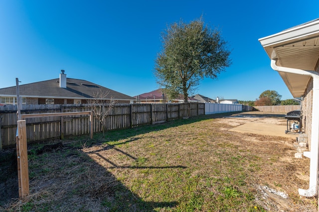 view of yard with a patio