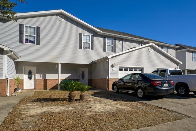 view of front facade with a garage