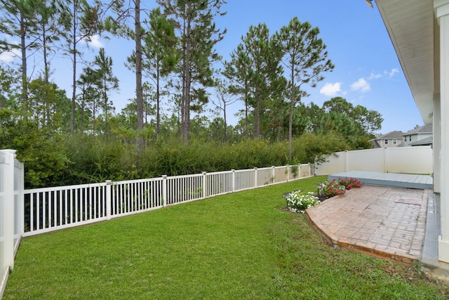 view of yard with a patio